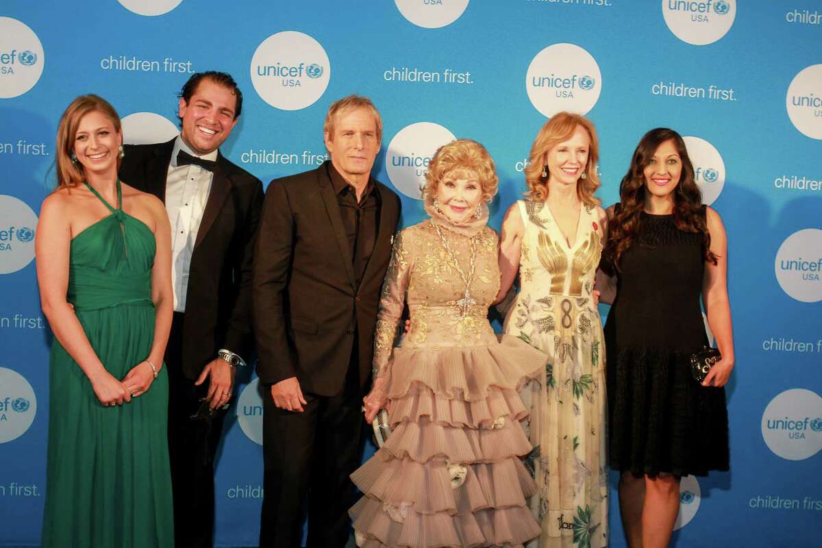 Princess Tatiana Galitzine, from left, Guillermo Sierra, Michael Bolton, Joanne King Herring, Susan Sarofim, and Sippi Khurana at the UNICEF Audrey Hepburn Society Ball. (For the Chronicle/Gary Fountain, May 24, 2017)