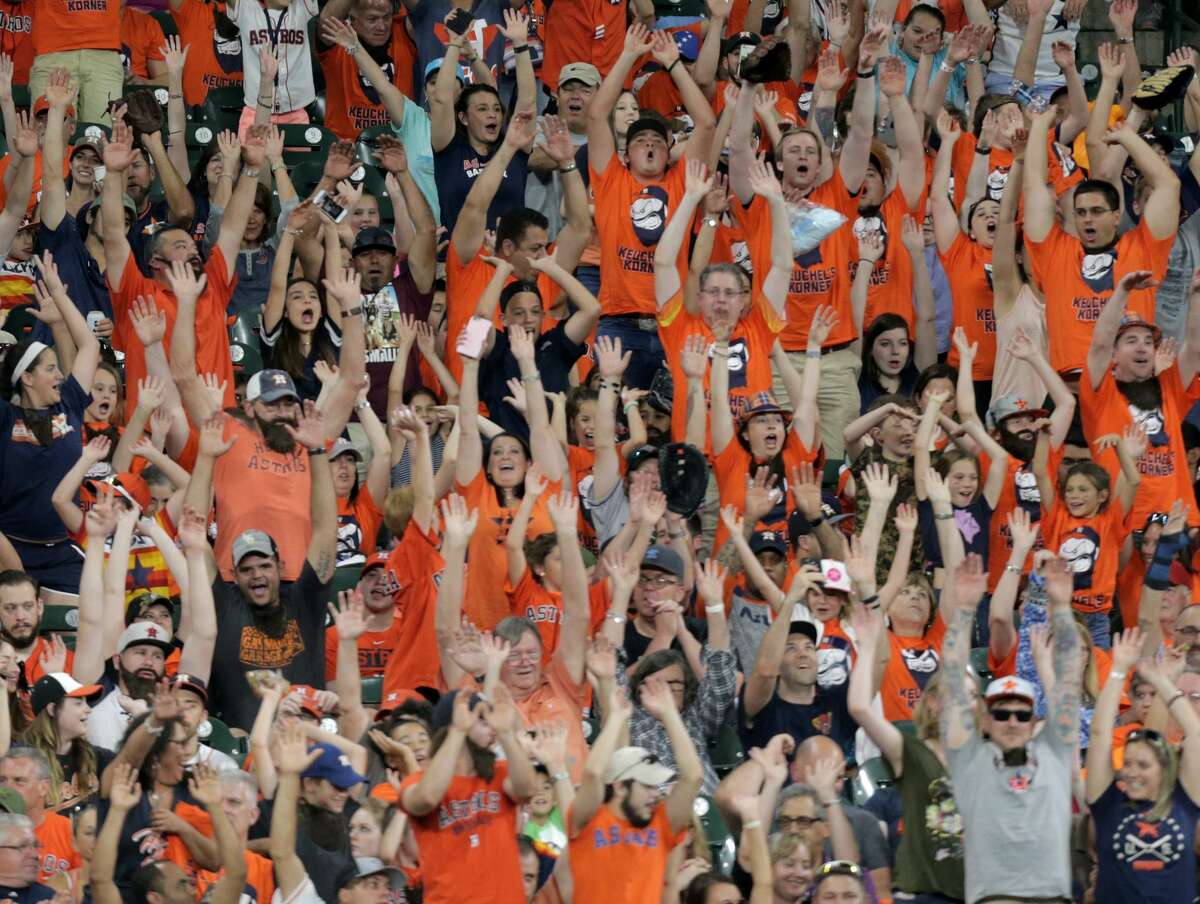 Fans do the wave in Keuchel's Korner during the Houston Astros and Baltimore Orioles in the second of a three-game series at Minute Maid Park on Saturday, May 27, 2017, in Houston. Astros lead the series 1-0. ( Elizabeth Conley / Houston Chronicle )