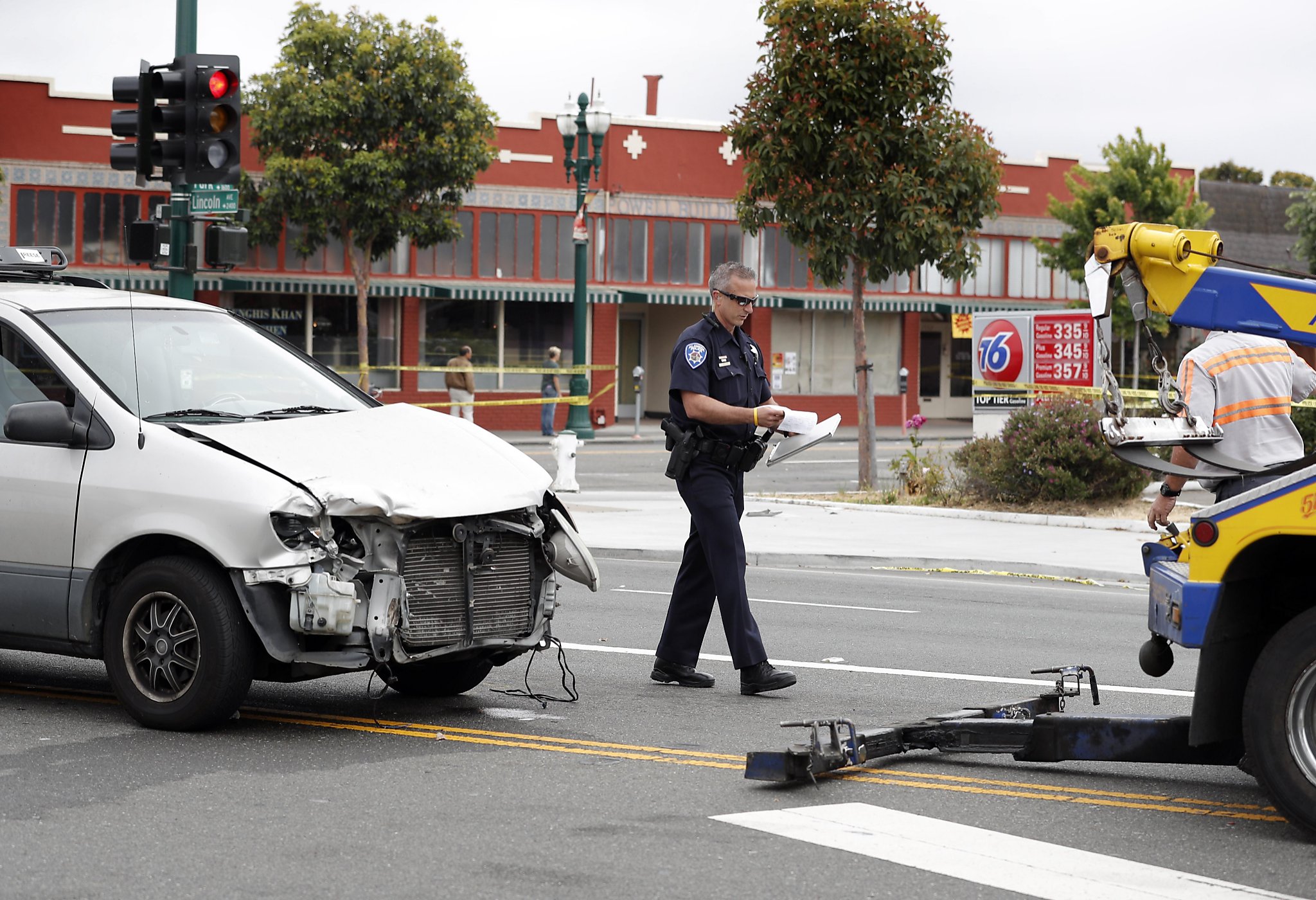 Police ID 2 East Bay high school students killed in Alameda crash