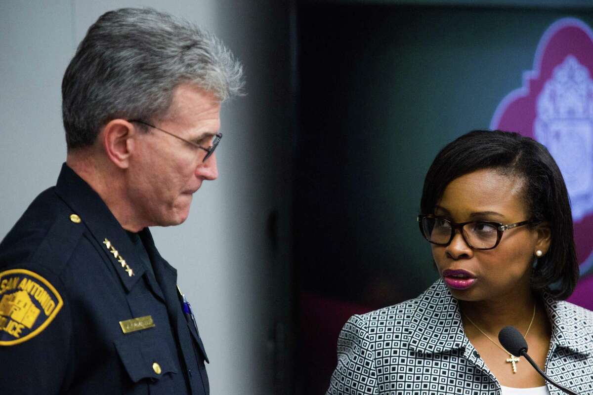 Mayor Ivy Taylor spoke with SAPD Chief William McManus during a meeting in October of the Mayor’s Council on Police-Community Relations at City Hall. Ray Whitehouse / for the San Antonio Express-News