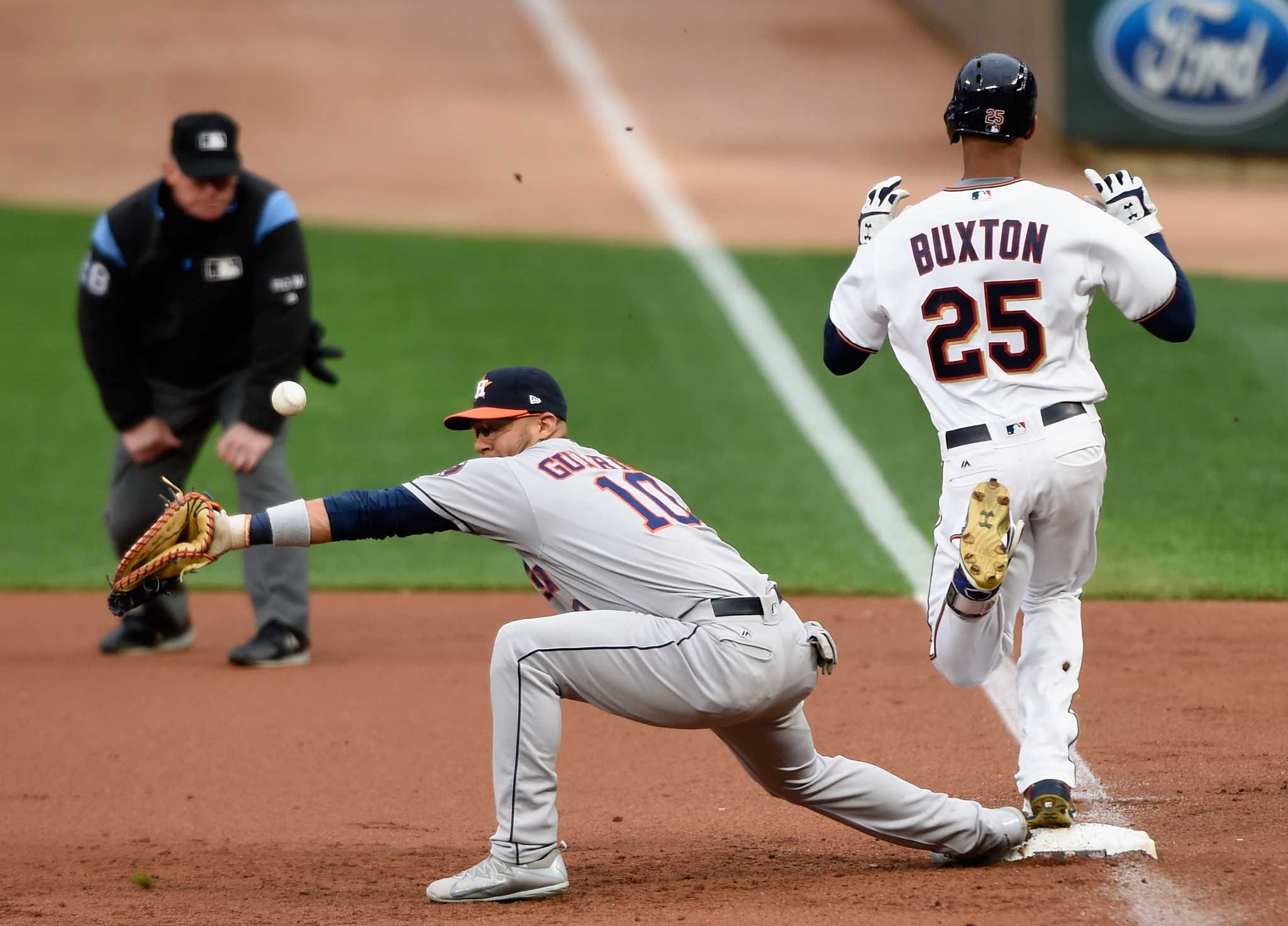 José Altuve Leads All-Star Voting – Houston Public Media