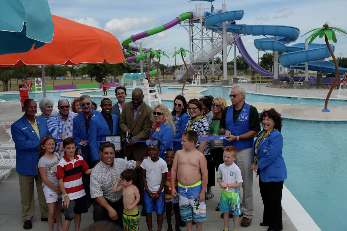 Ribbon-cutting and private opening for the newly renovated Washington Aquatic Center on May 30, 2017. James Durbin/Reporter-Telegram