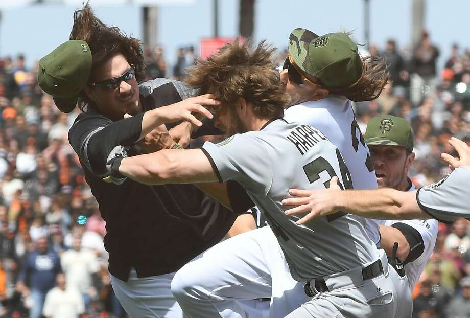 giants hunter strickland would welcome bryce harper as teammate