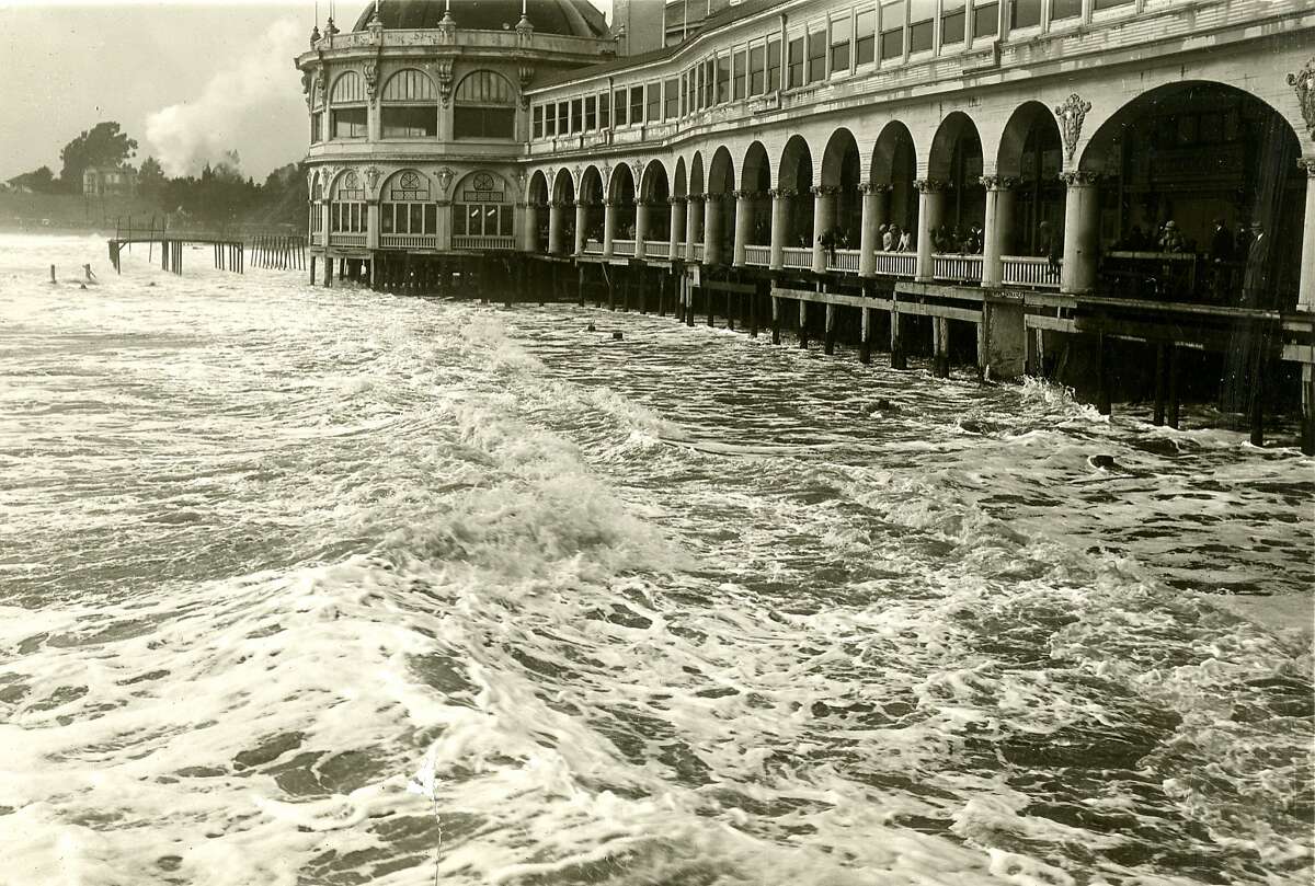 Here's what the Santa Cruz Beach Boardwalk looked like from Prohibition