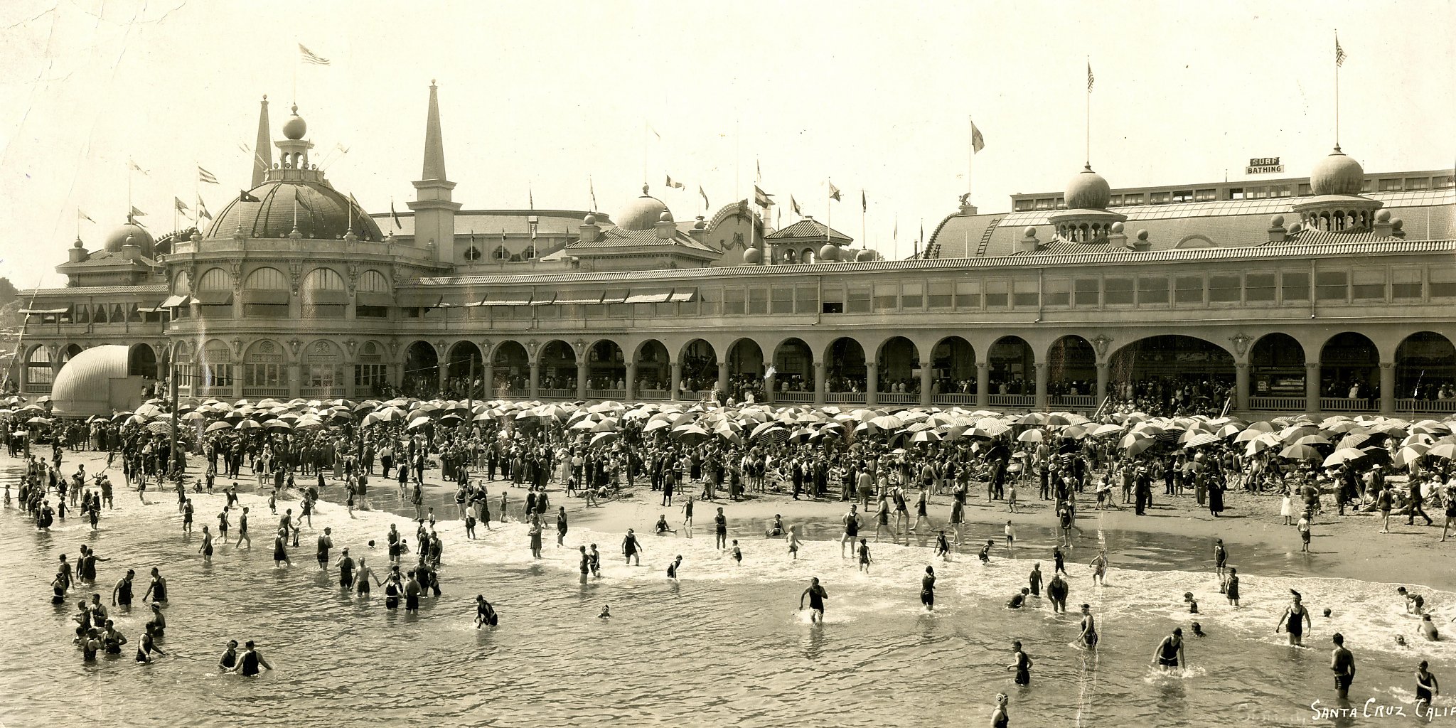 Santa Cruz Beach Boardwalk announces free summer calendar Smash