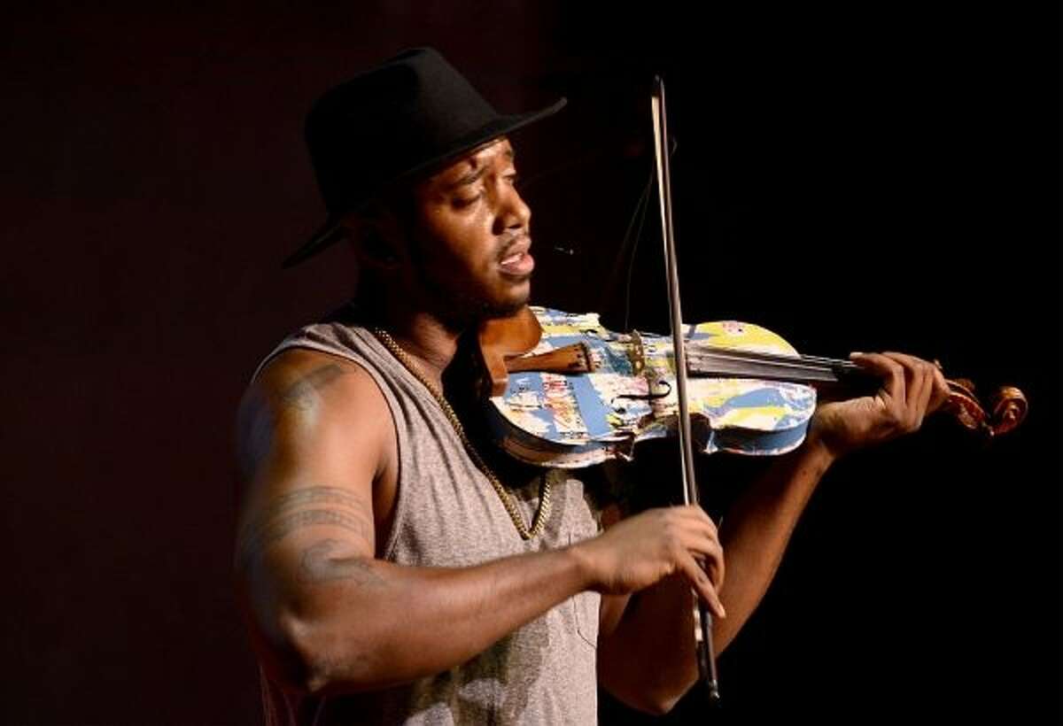 Hip hop violinist Damien Escobar plays the Palace of Fine Arts in San Francisco.