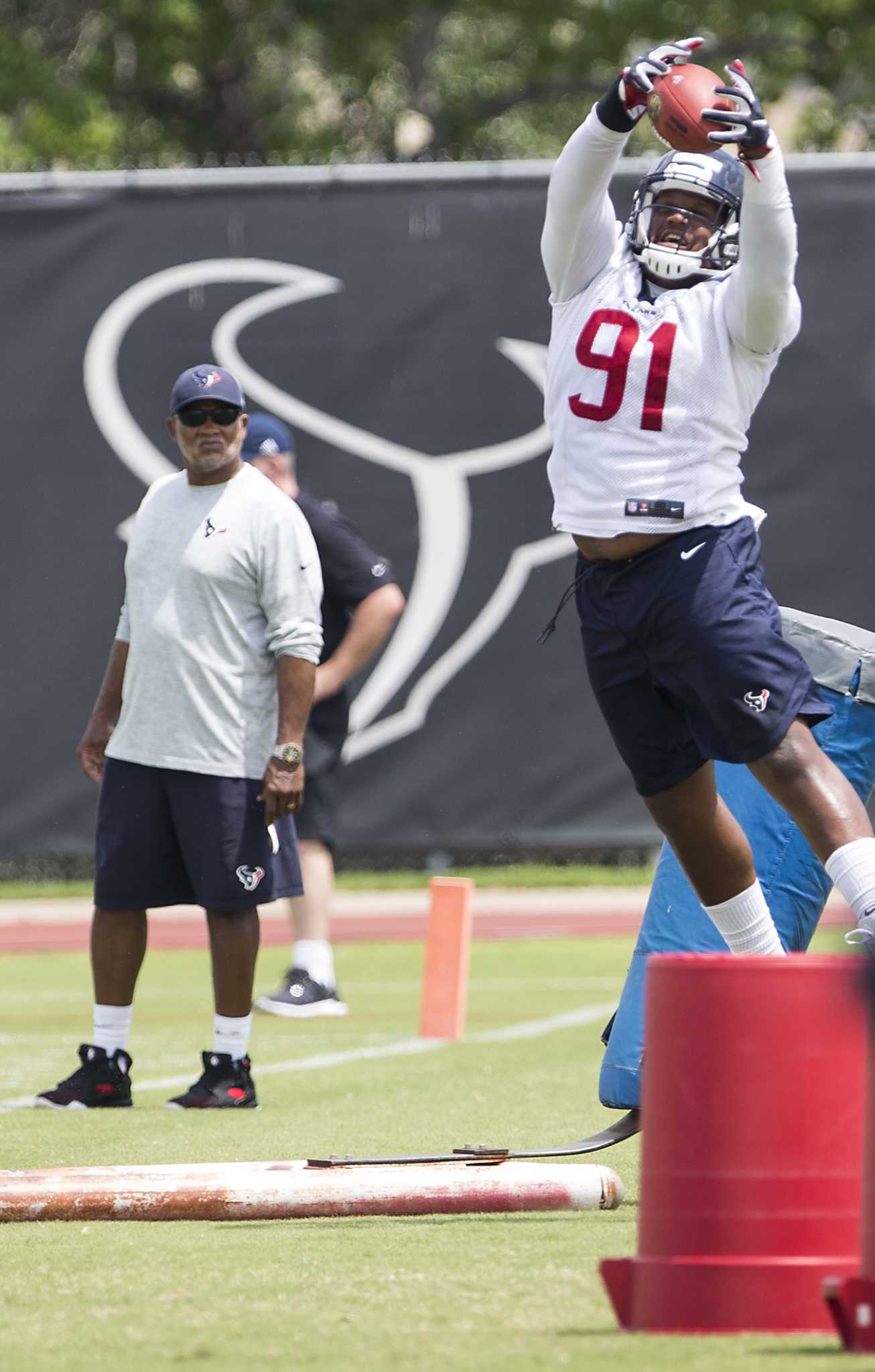 Texans report: Veteran nose tackle Vince Wilfork takes exposure in