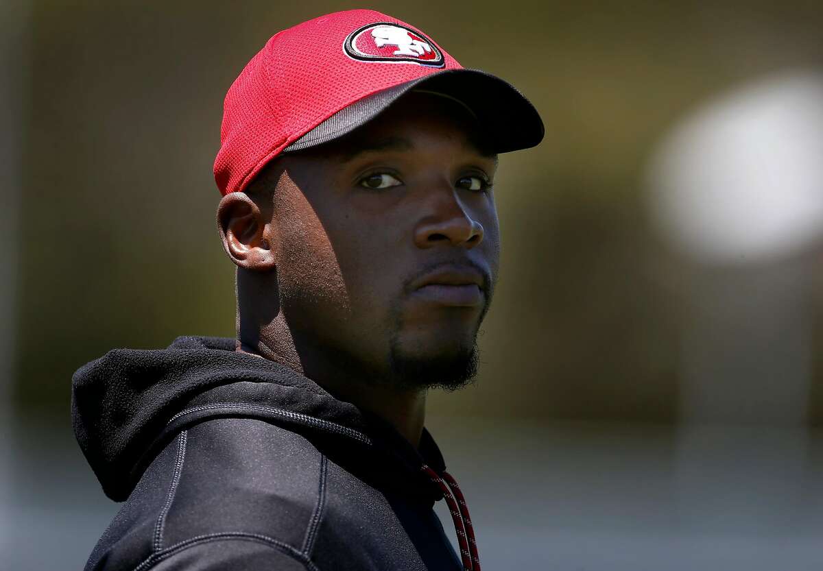 Report: 49ers block Titans from interviewing DeMeco Ryans