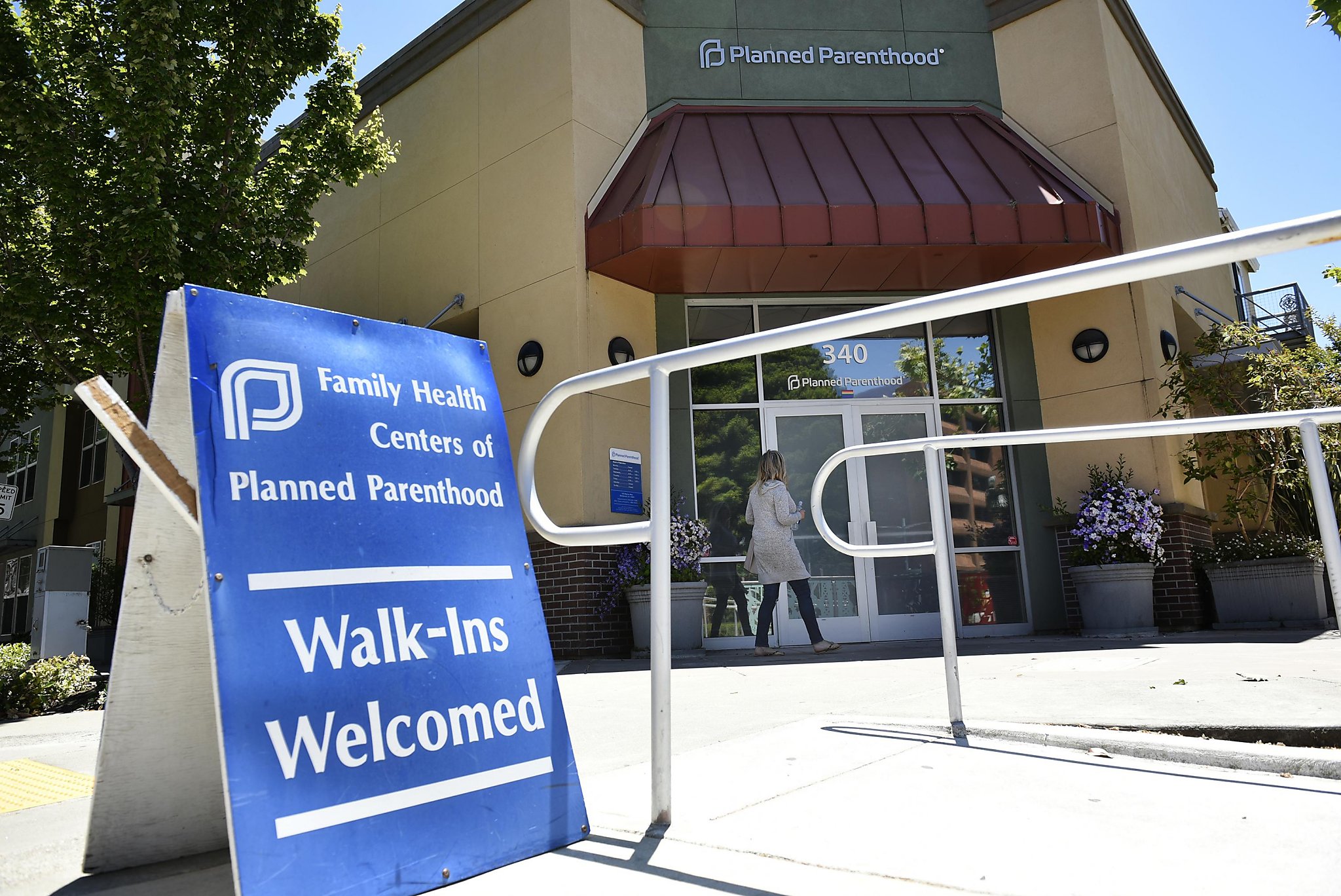 Planned Parenthood to close 3 Bay Area locations