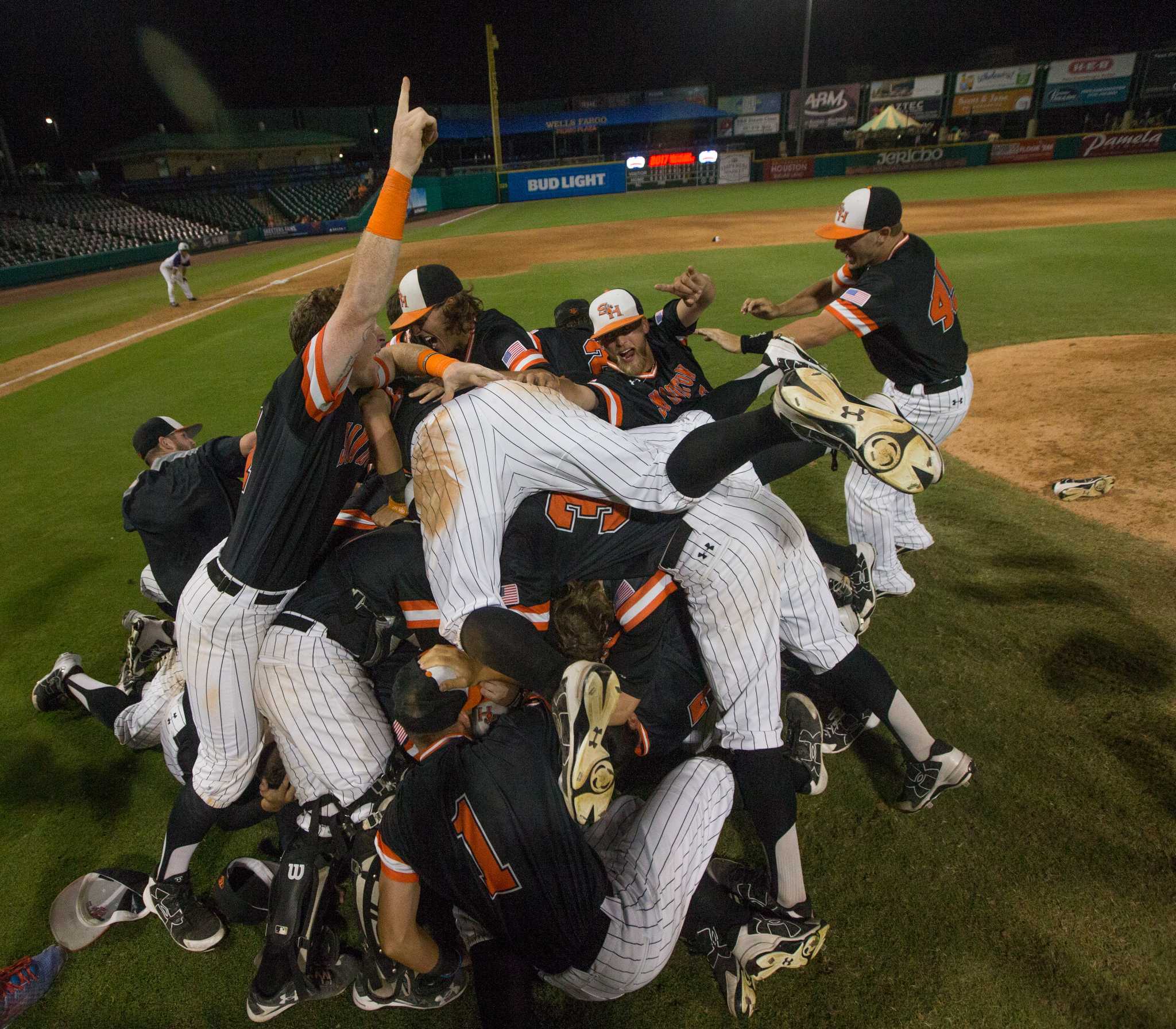 Sam Houston State baseball rights ship, sails into NCAA regional