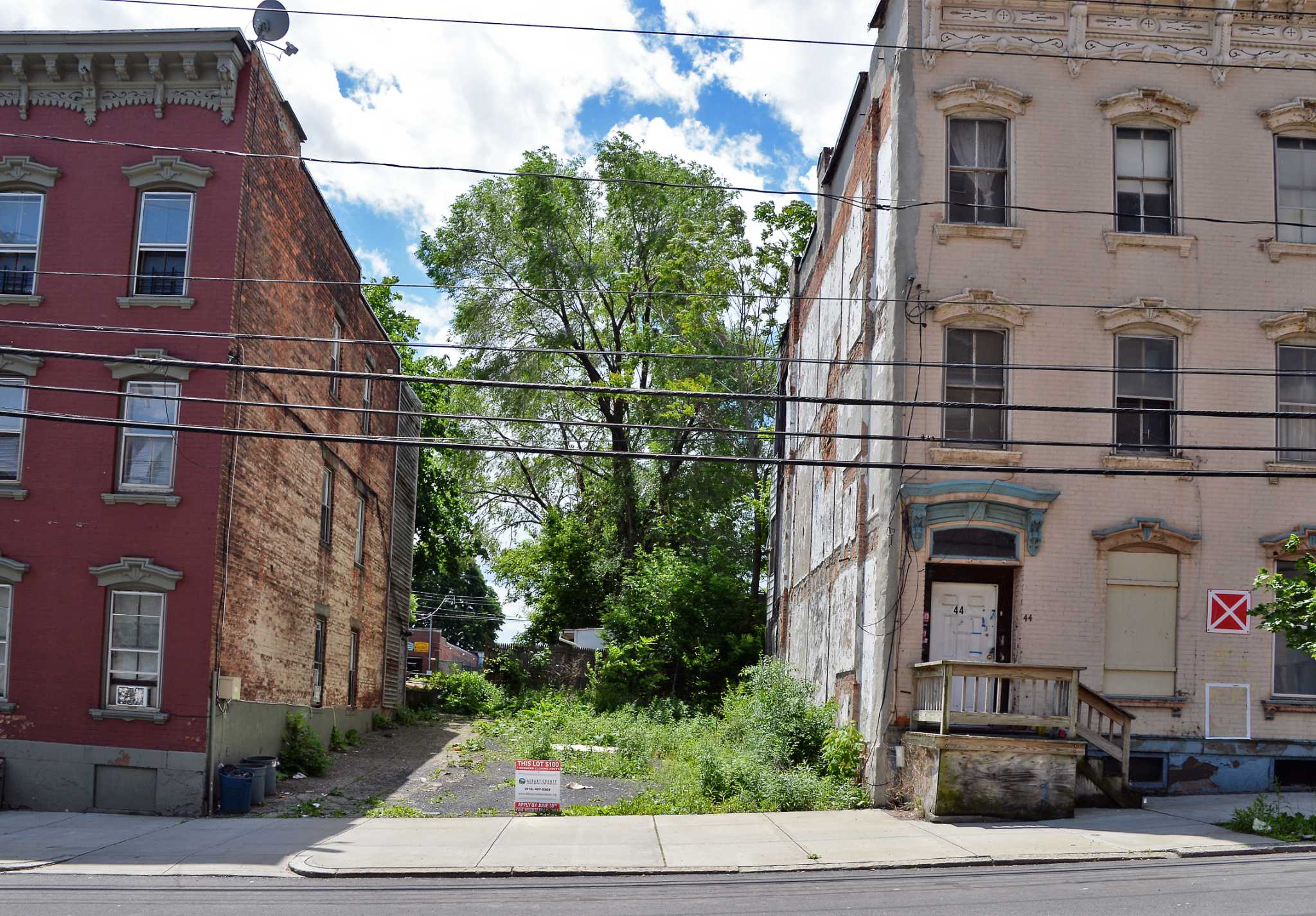 vacant-lots-in-albany-going-for-100