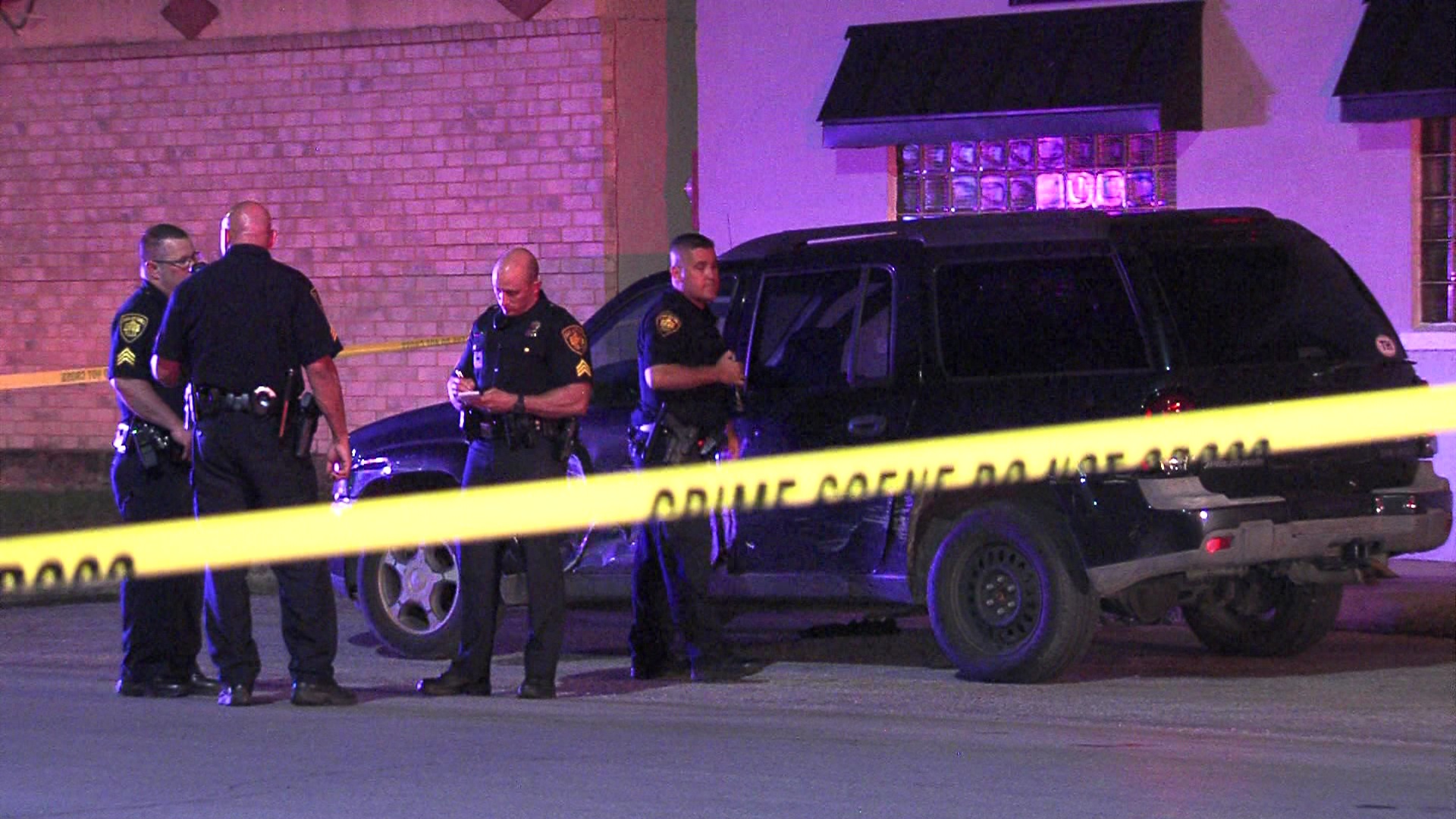 SAPD: 19-year-old in critical condition after East Side shooting