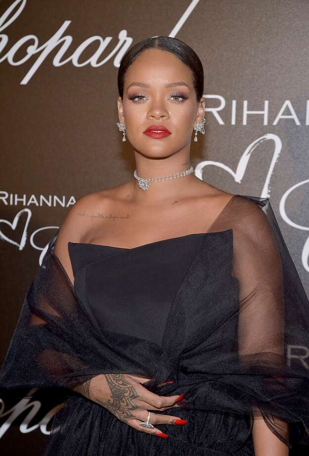 Rihanna gained a little weight and the is freaking out