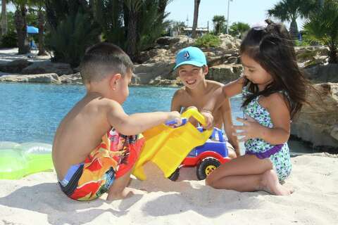 Soak Up Summer At Moody Gardens Palm Beach The Courier