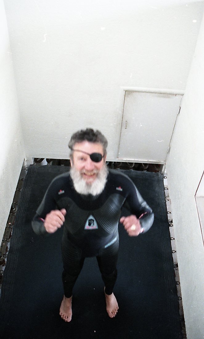 Honoring Jack O'Neill: Thousands paddle out in Santa Cruz