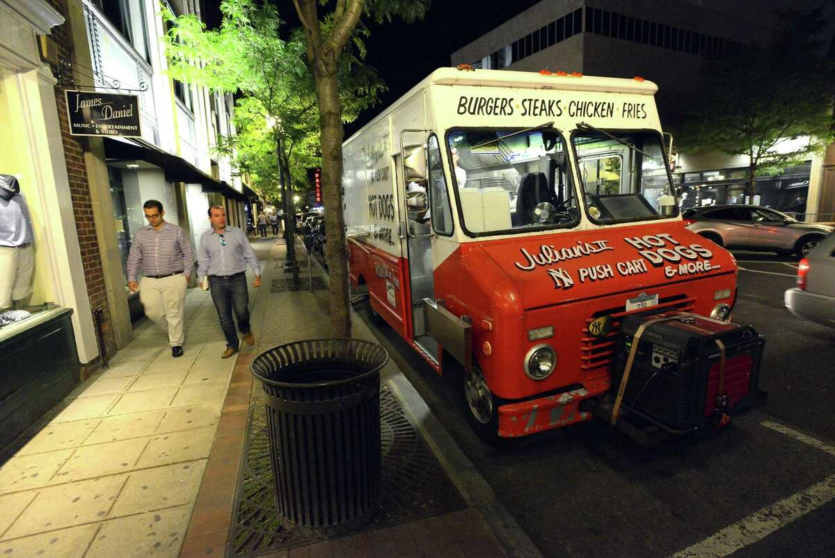 Bedford Street food trucks vendors fight back against stricter regulation
