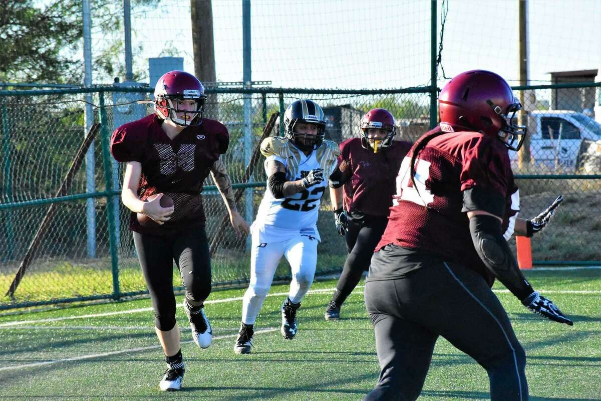 The Laredo Warhawks dropped their first game of the season on Saturday, falling at the South Texas Phoenix 44-27.