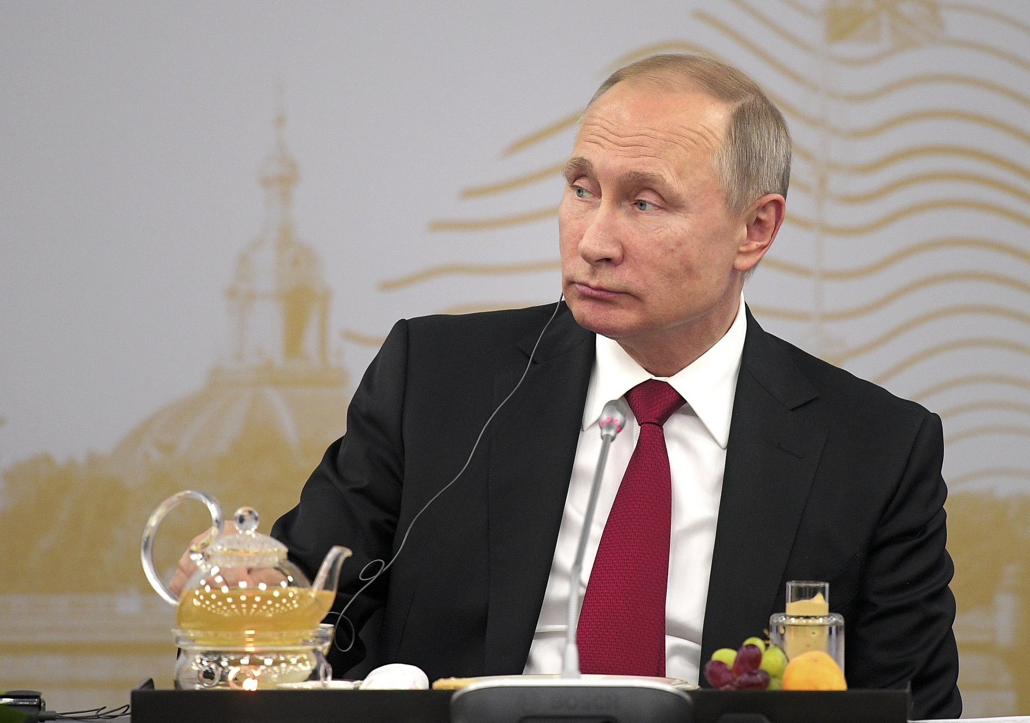 Vladimir Putin Says He Doesn t Take Days Off Because He s not A Woman 