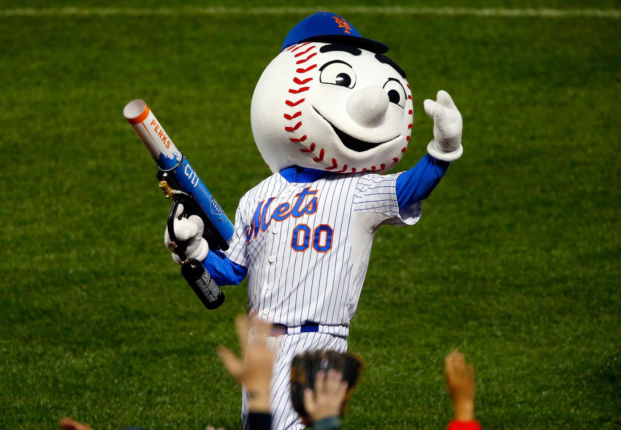 Mr. and Mrs. Met got divorced in real life.  Ny mets baseball, New york  mets baseball, Mets baseball