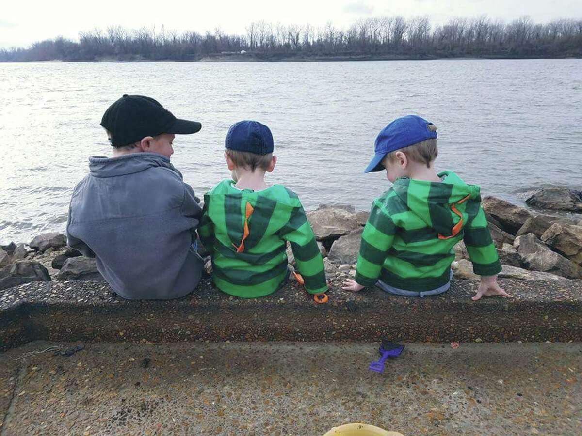The Schwents enjoy a little life on the Mississippi.
