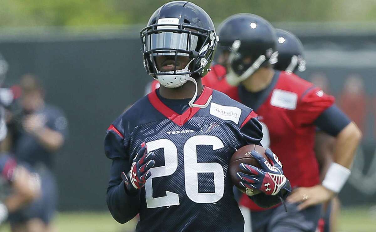 Houston Texans: Team must look at replacing RB Lamar Miller now