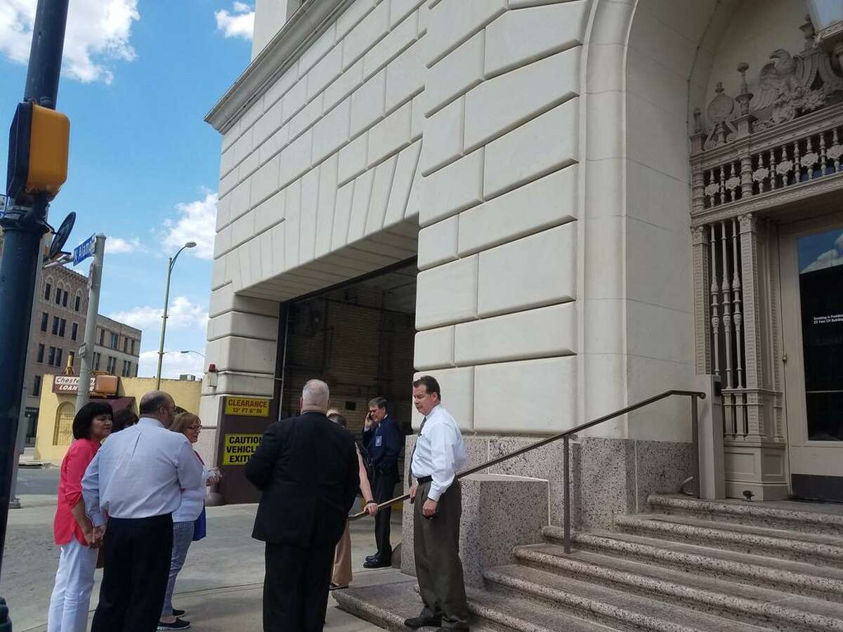 suspicious package found at federal courthouse