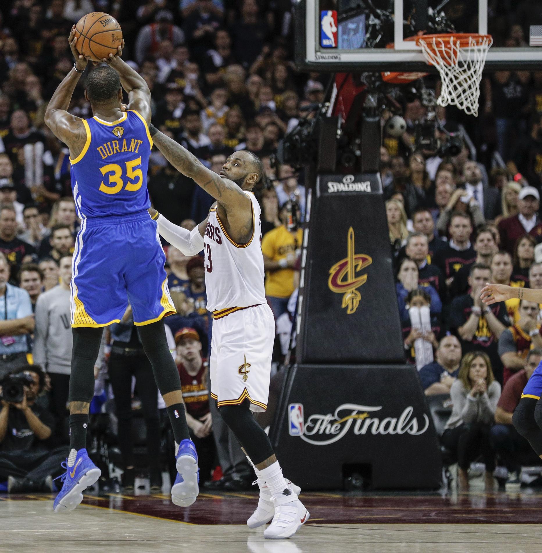 Durant takes over Game 3 finale, makes shots that seal Cavs’ fate - SFGate1865 x 1904