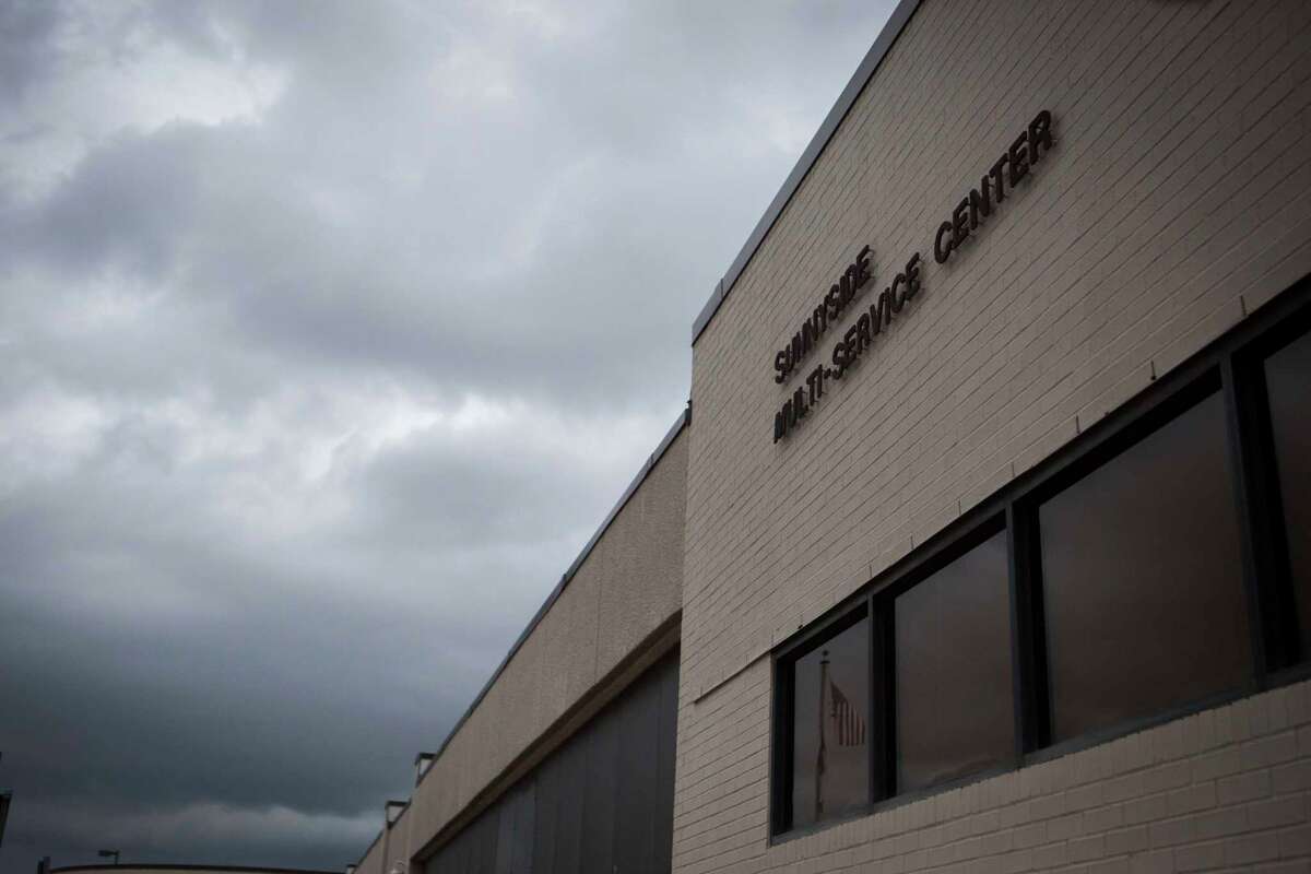 Houston officials back off placing new Sunnyside center near former