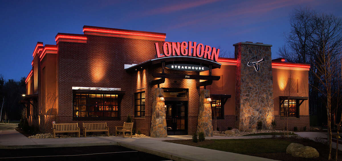 Longhorn Steakhouse to open Monday