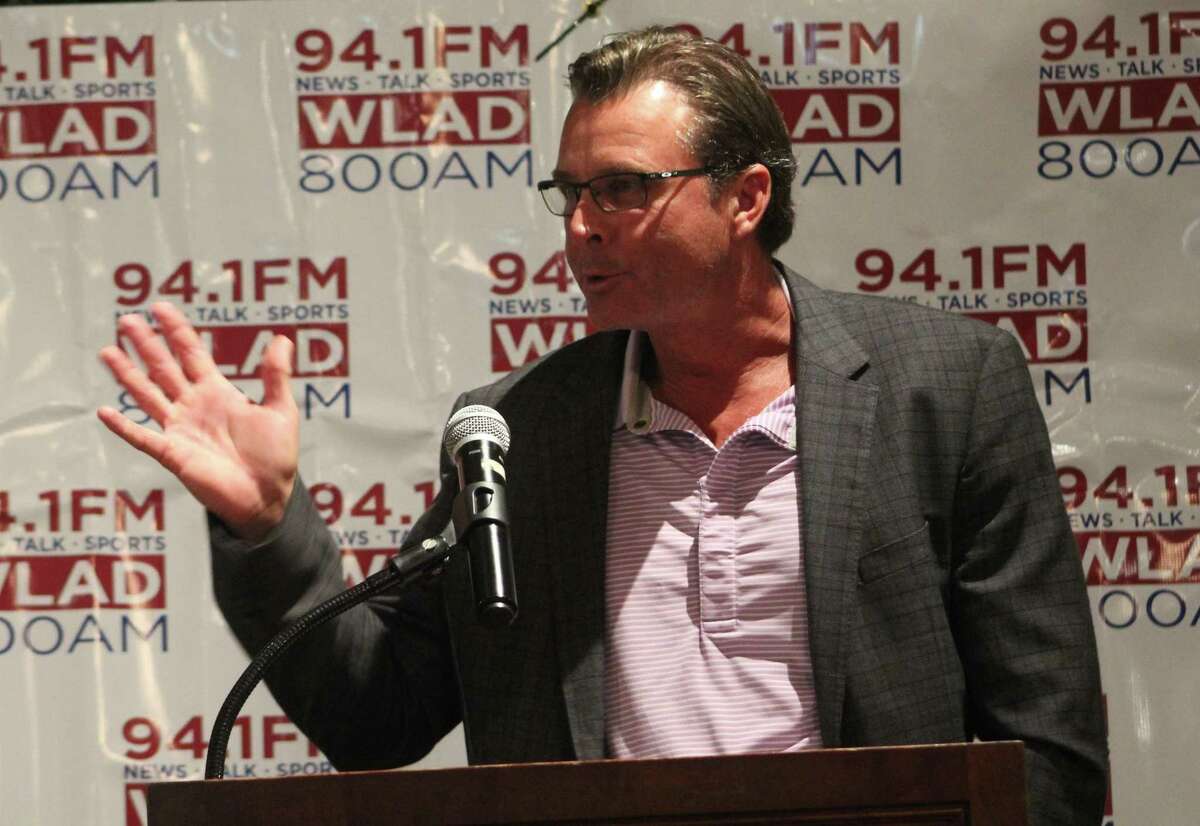 Former New York Met Tim Teufel talks to the audience at the Danbury Westerners' 23rd-annual celebrity breakfast at the Amber Room Colonnade in Danbury June 9, 2017.