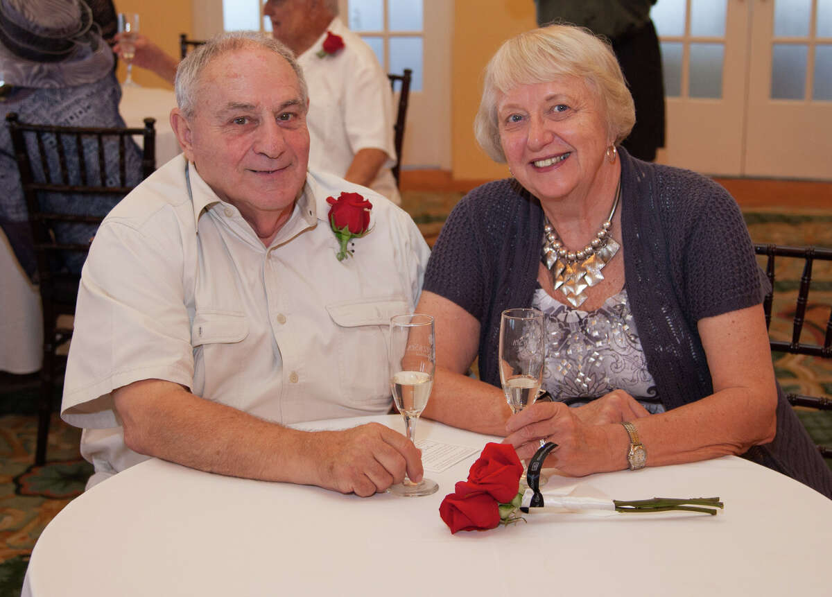 Galveston's iconic Hotel Galvez hosts 6th annual vow renewal ceremony