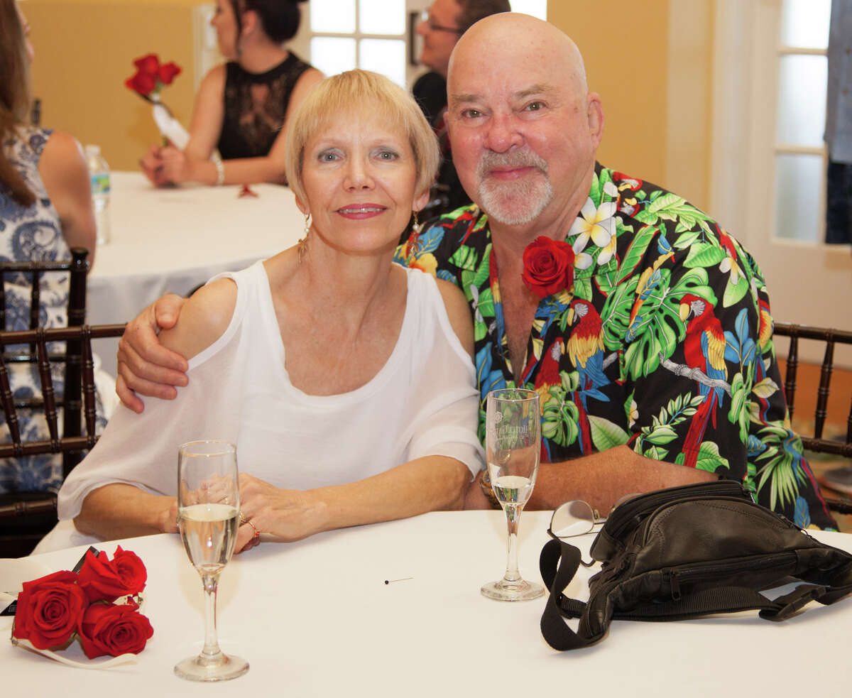 Galveston's iconic Hotel Galvez hosts 6th annual vow renewal ceremony