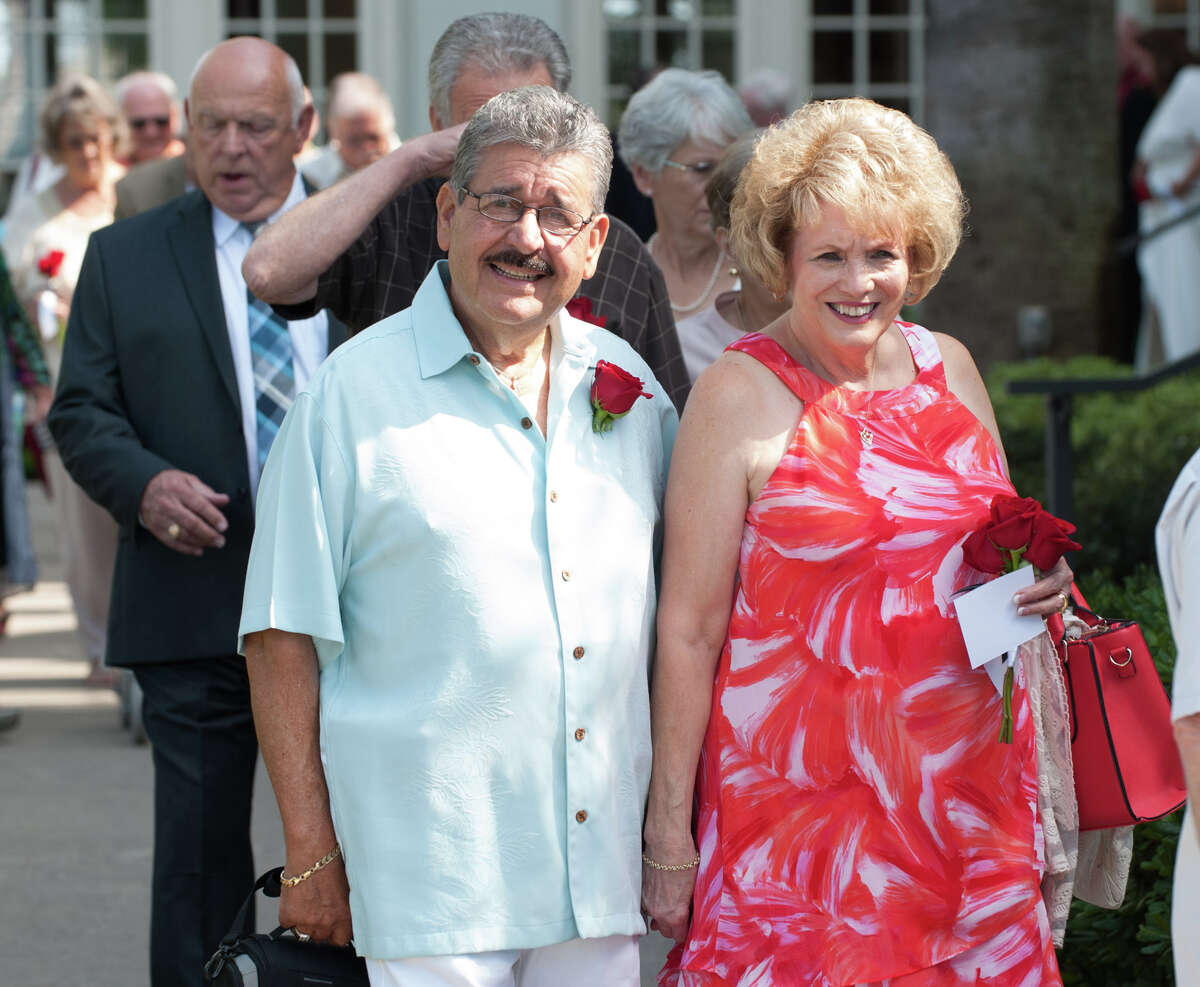 Galveston's iconic Hotel Galvez hosts 6th annual vow renewal ceremony