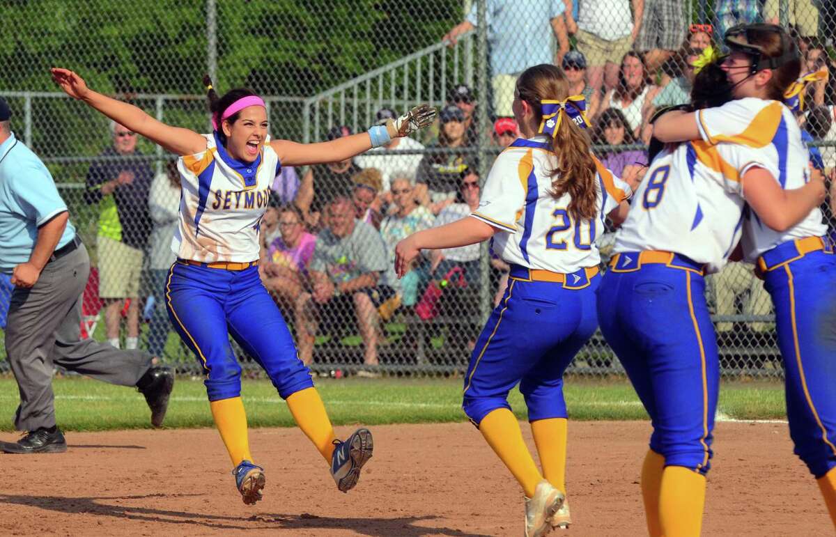 Seymour wins third Class M softball title in four years
