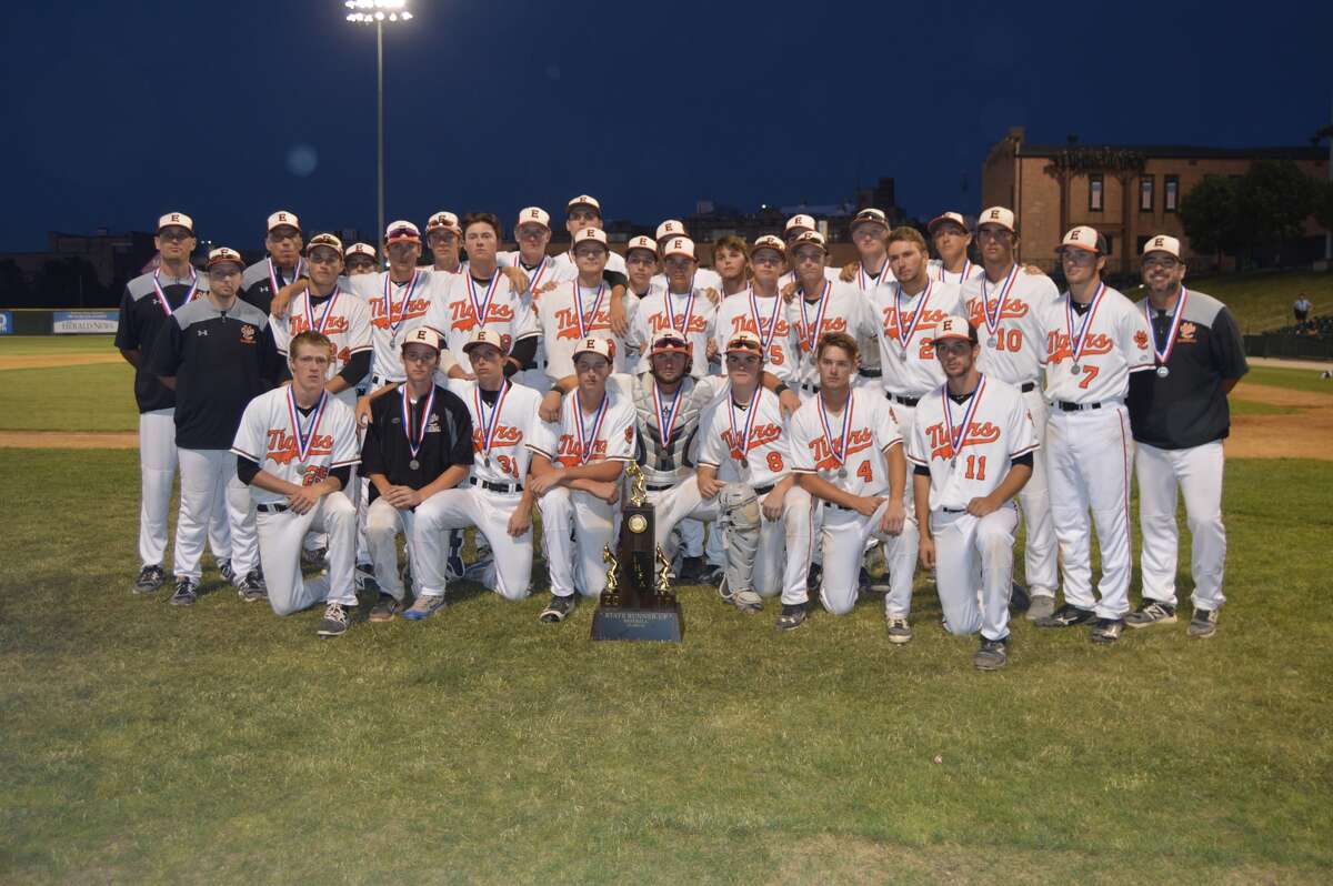 EHS baseball poses with second-place trophy