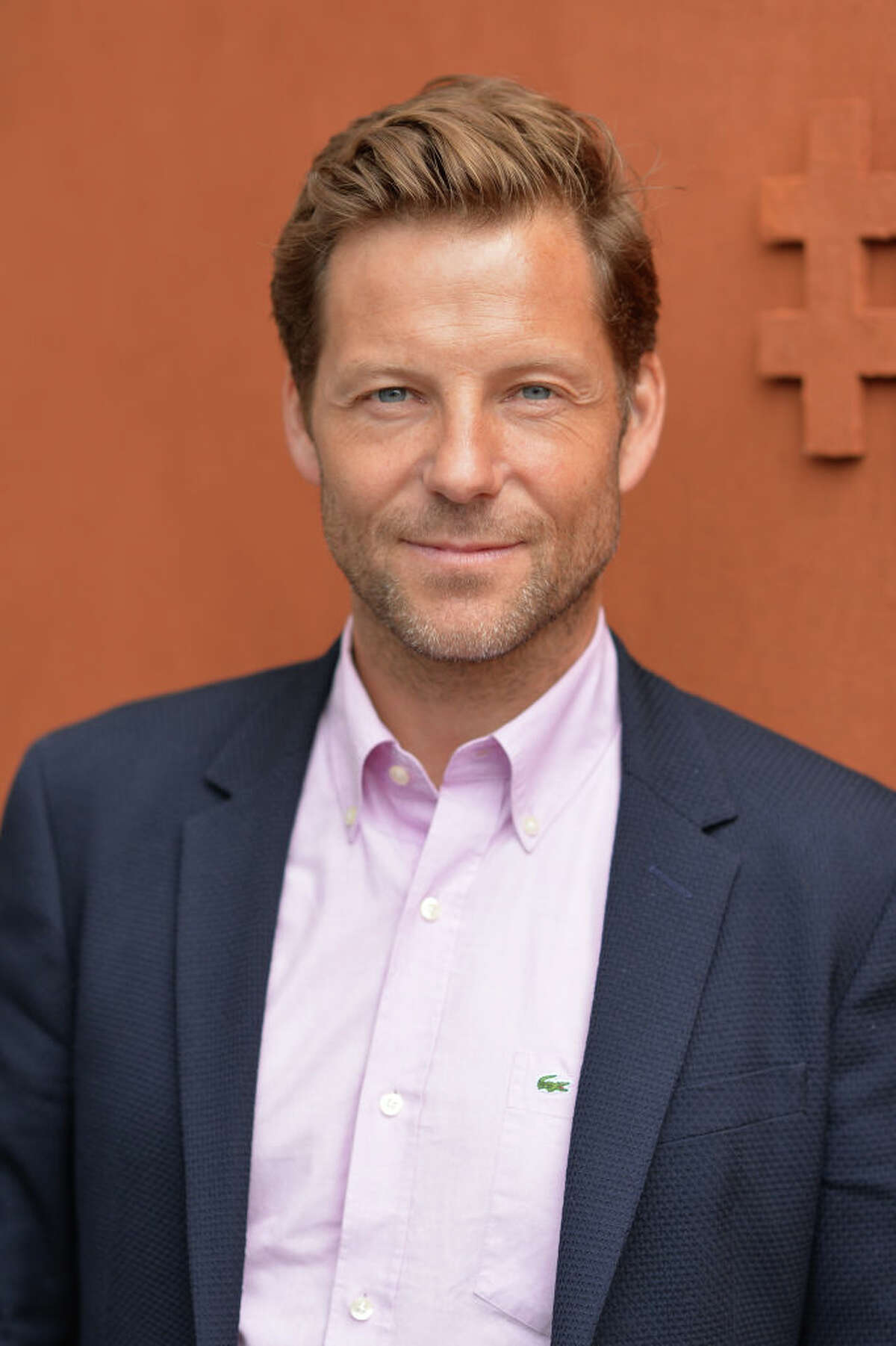 Next photo of Jamie Bamber