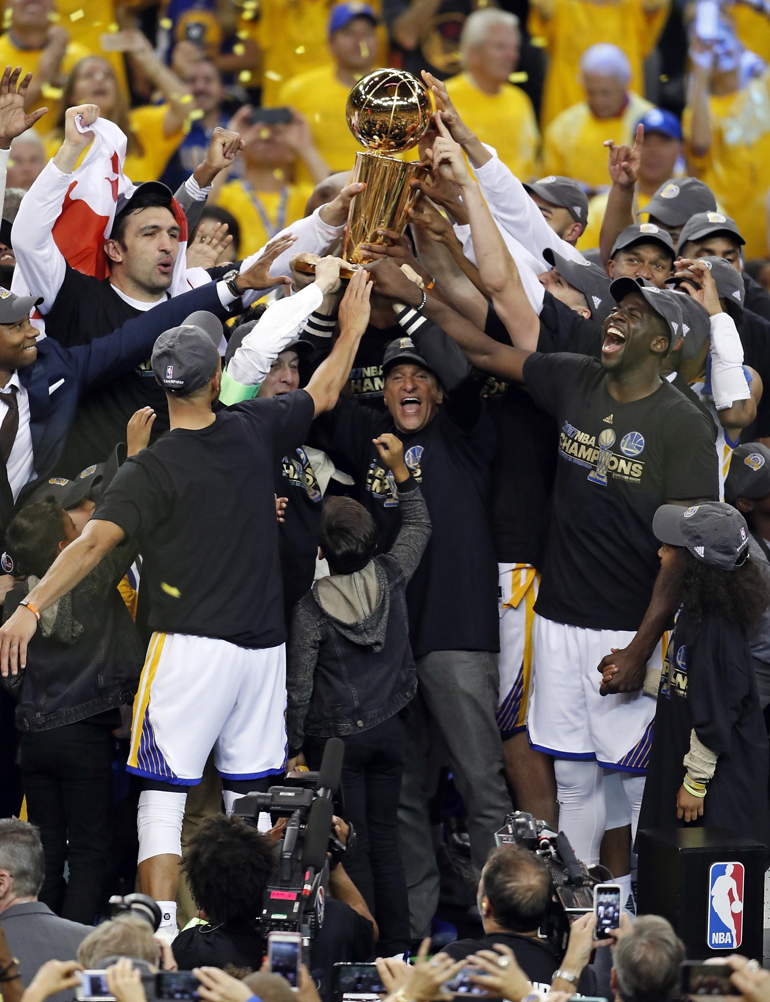 NBA - The 2018 NBA Champions Golden State Warriors! #DubNation  #NBAFinals #ThisIsWhyWePlay 🏆🏆🏆🏆🏆🏆