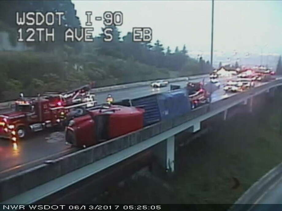 Overturned semi on I-90 snarls morning commute - seattlepi.com