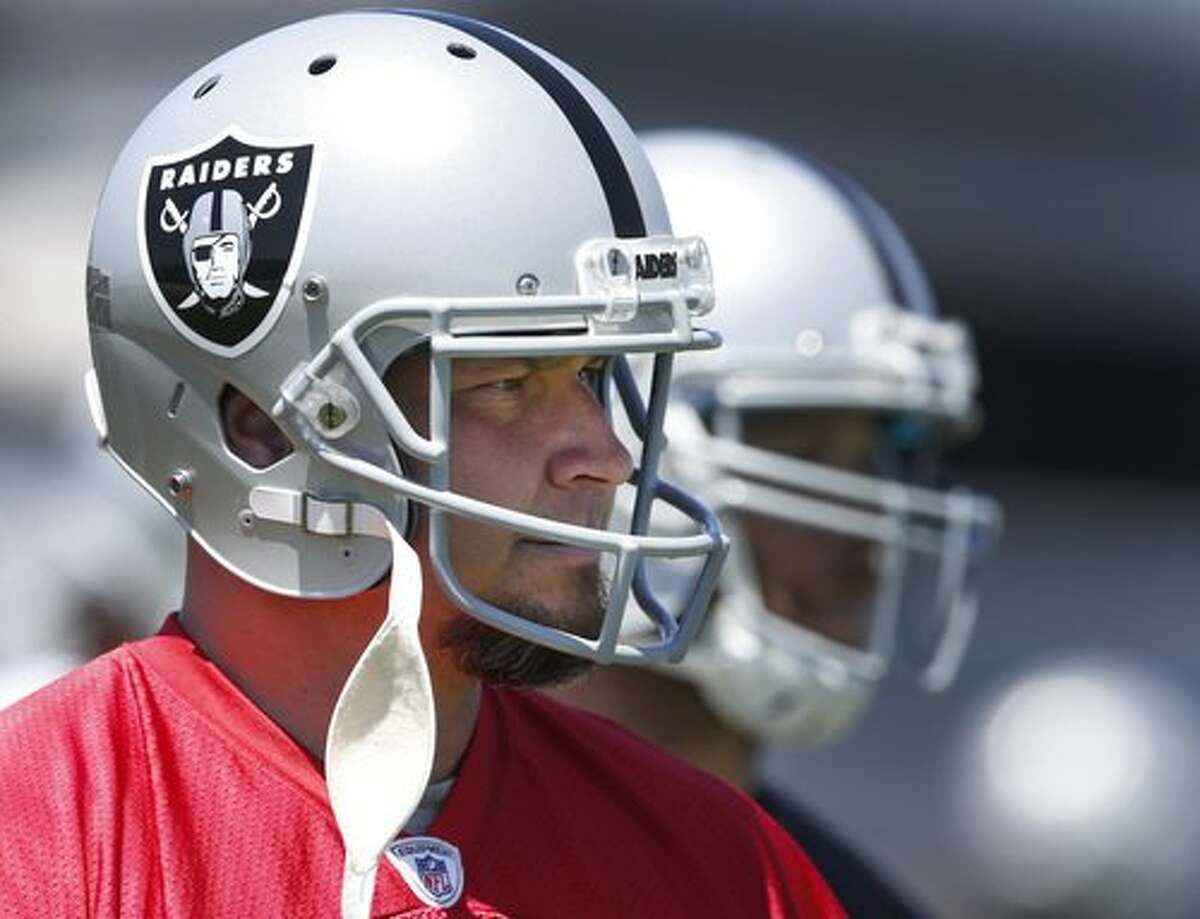 Ex-Raiders, Seahawks kicker Sebastian Janikowski retiring