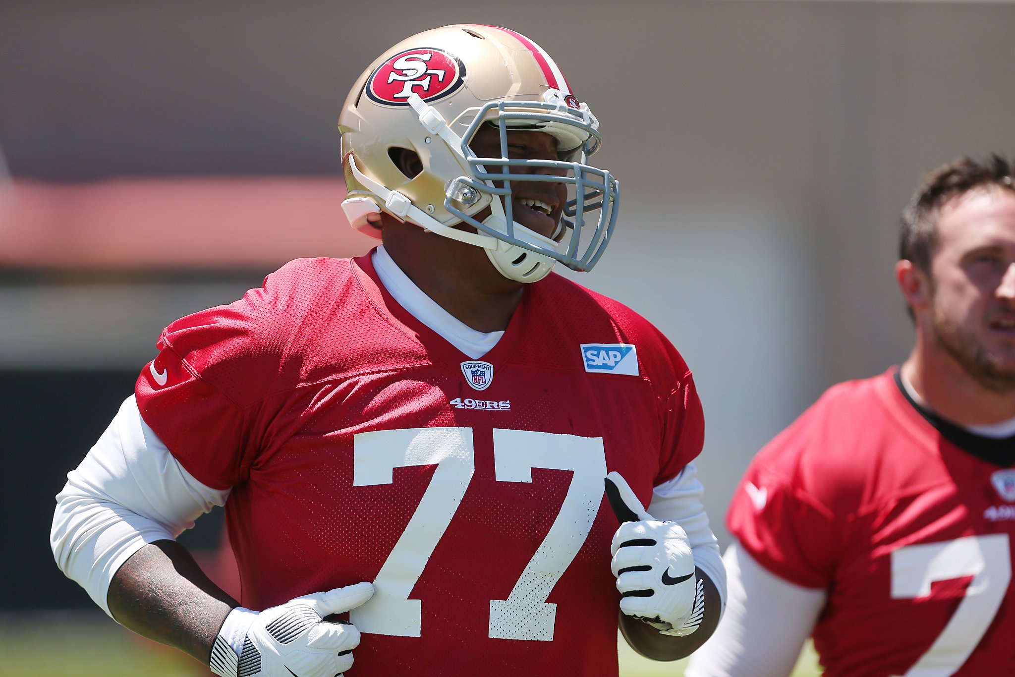 Patriots, 49ers Discussing Trent Brown Deal