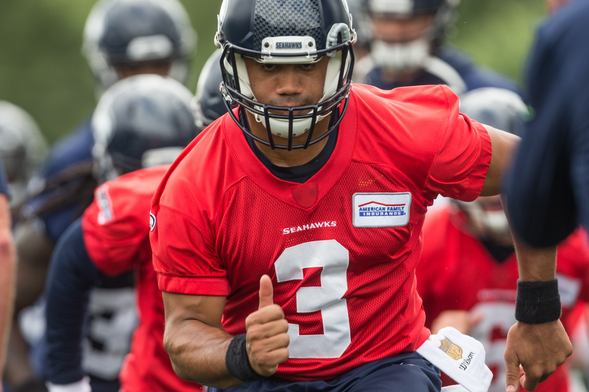 How Russell Wilson is losing weight by eating 4,800 calories a day 