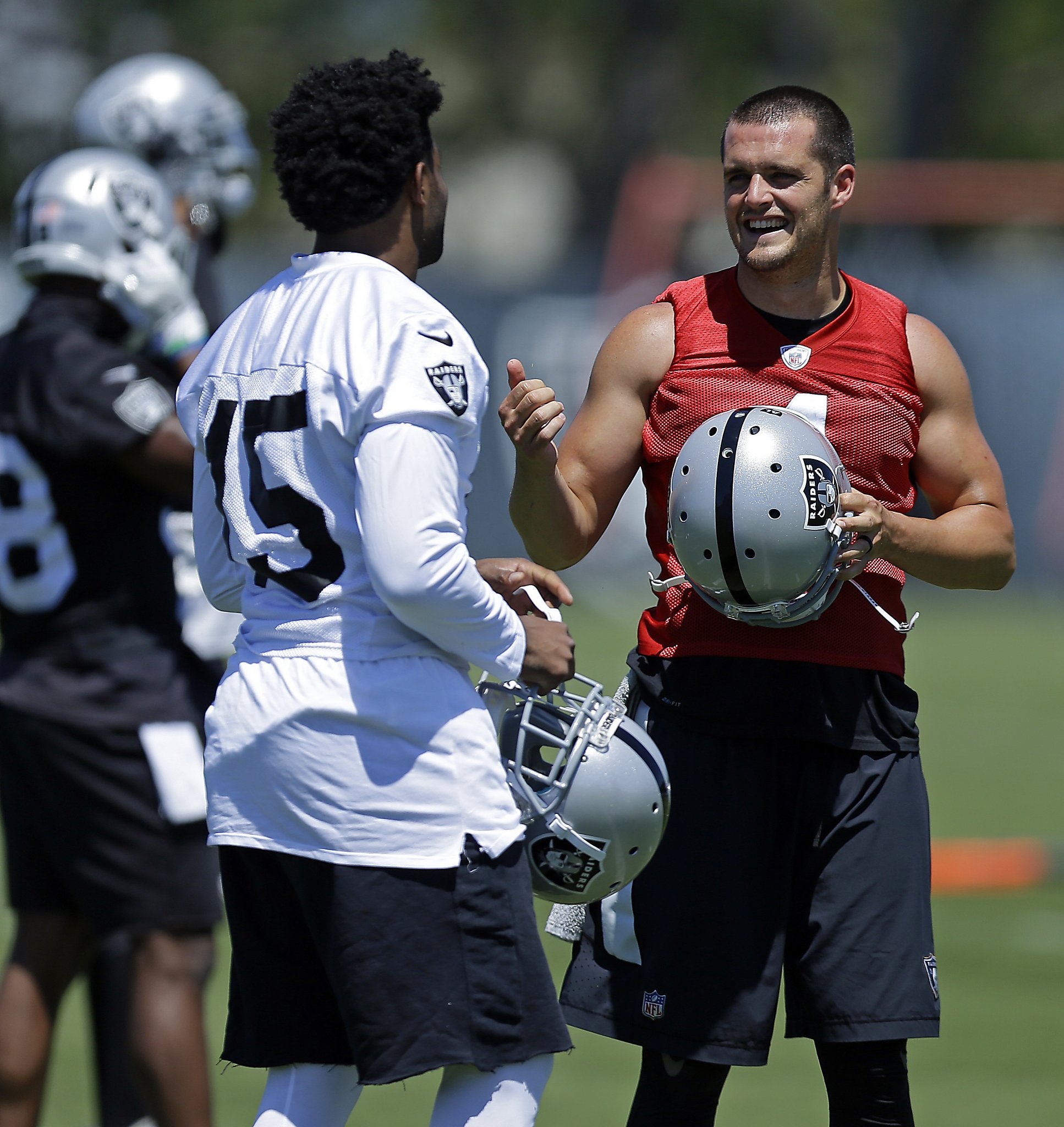 Tafur: Raiders won't get anything back for Derek Carr … and that's