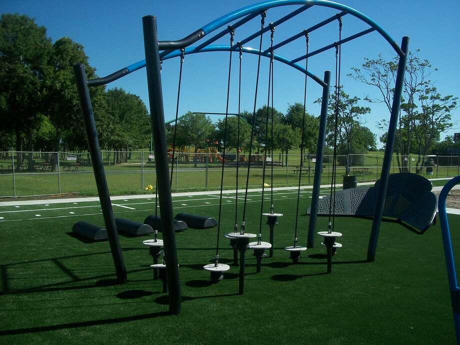 Pearland area gets first NFL style Challenge Course in Texas Houston