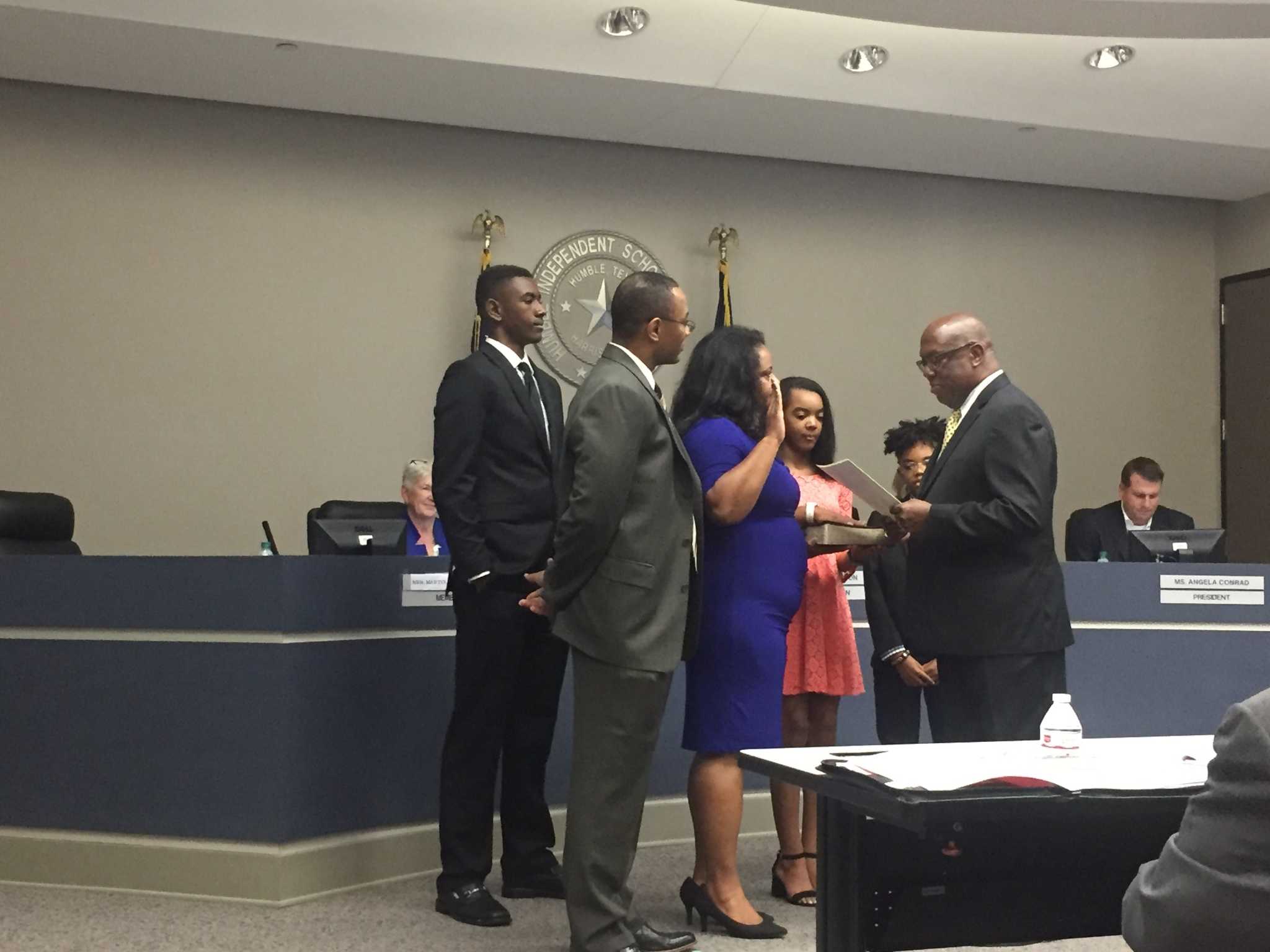 Humble ISD swears in new and reelected board members