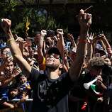Here's what Steph's 'Made That Old' shirt means - SFGate