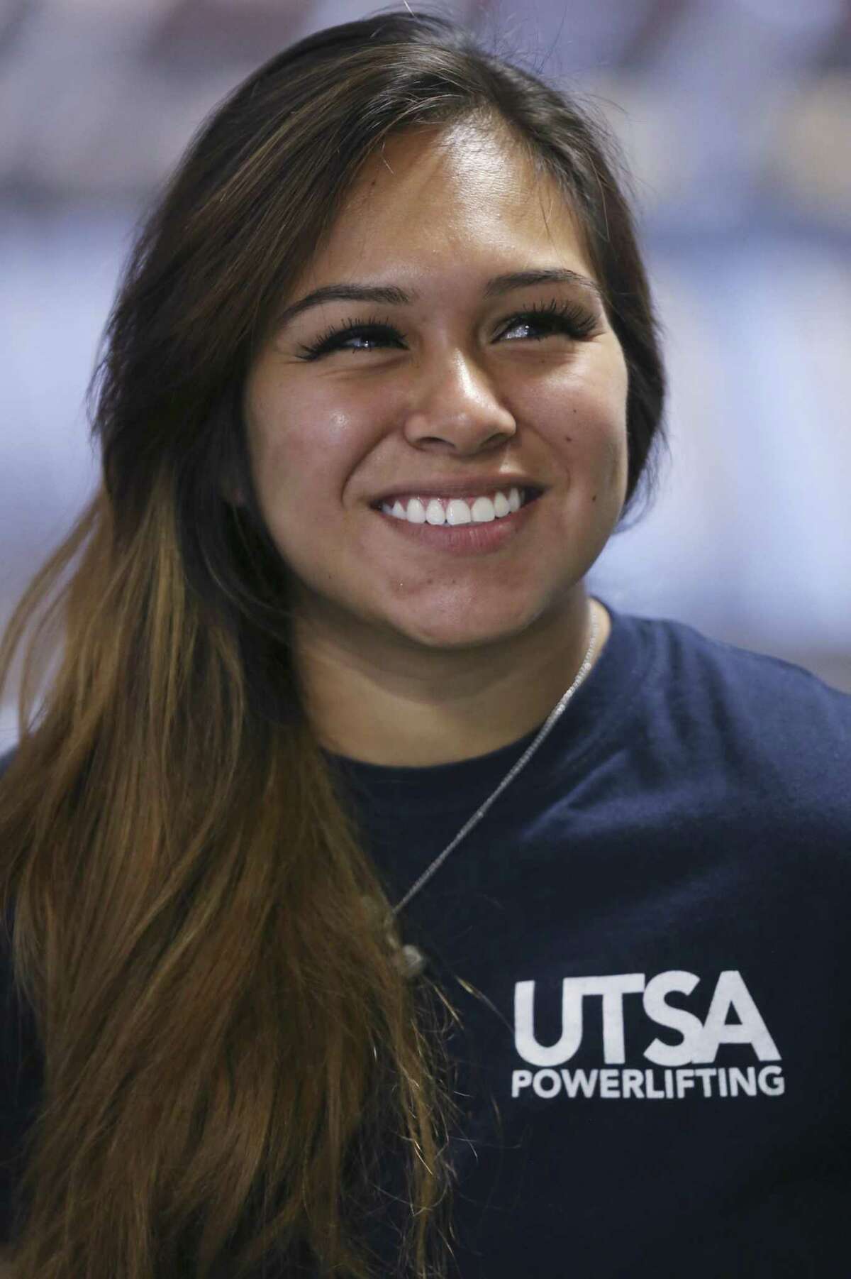 UTSA’s lead woman powerlifter under 5 feet but full of fire