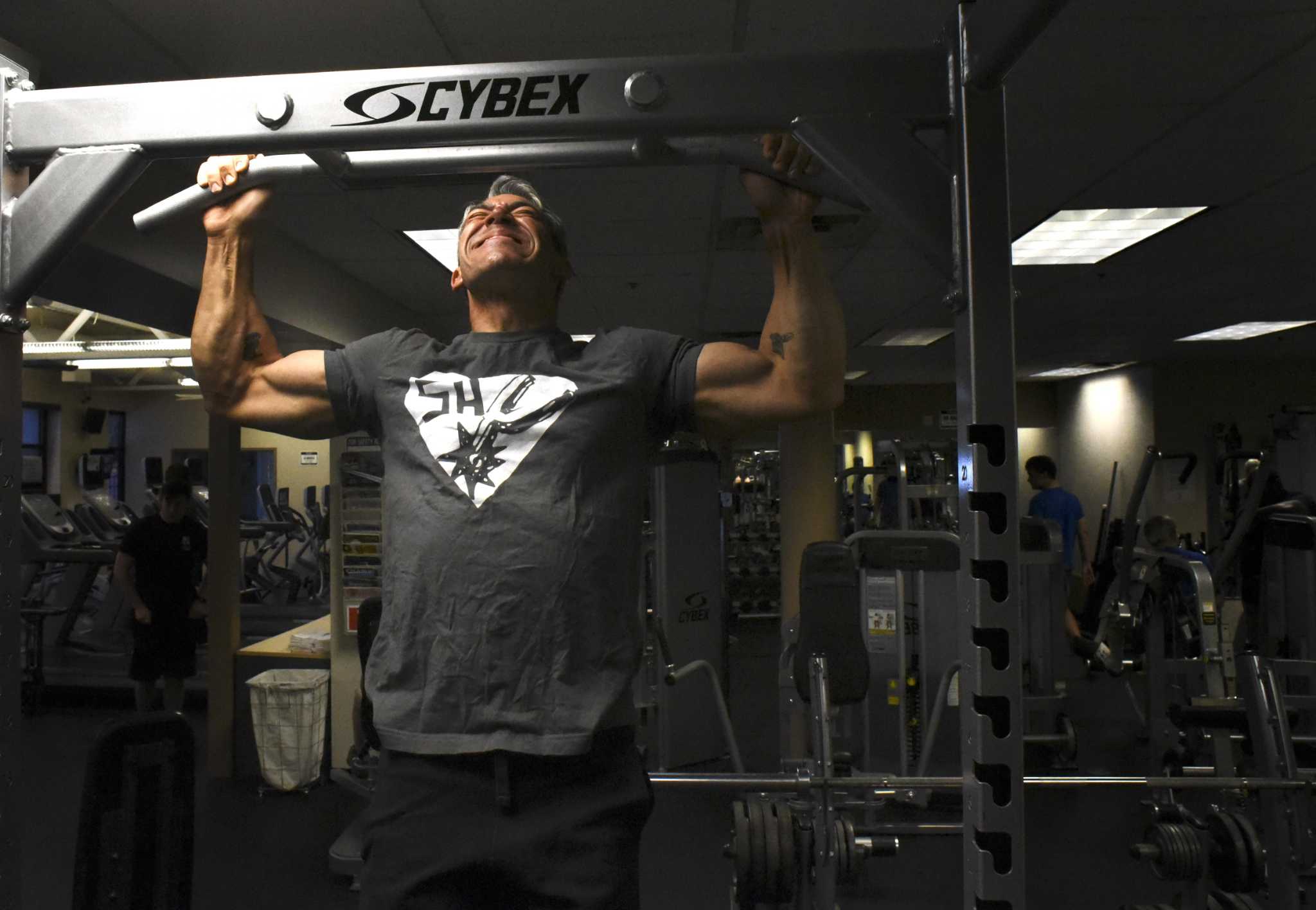 Right to 'Bexar arms': Ron Nirenberg goes viral online for ripped photo  from San Antonio FC match