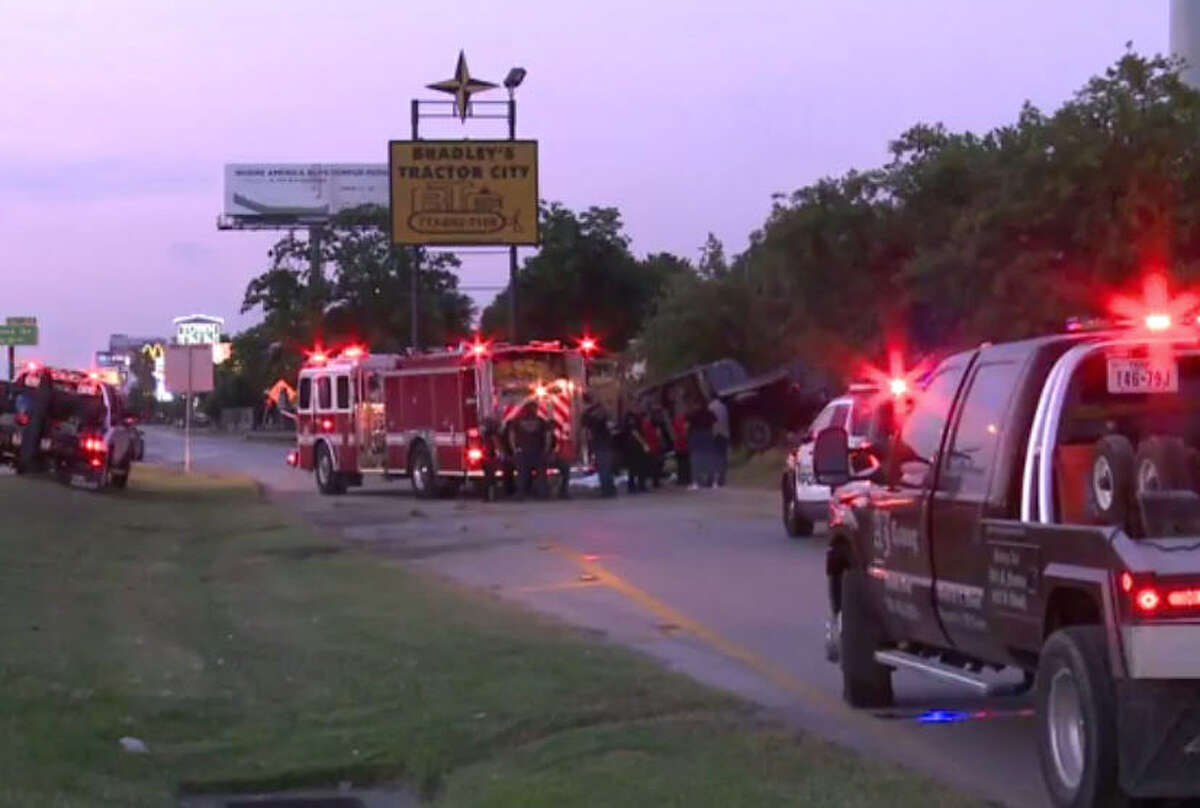 Fatal Crash On I45 North Freeway Closes Feeder