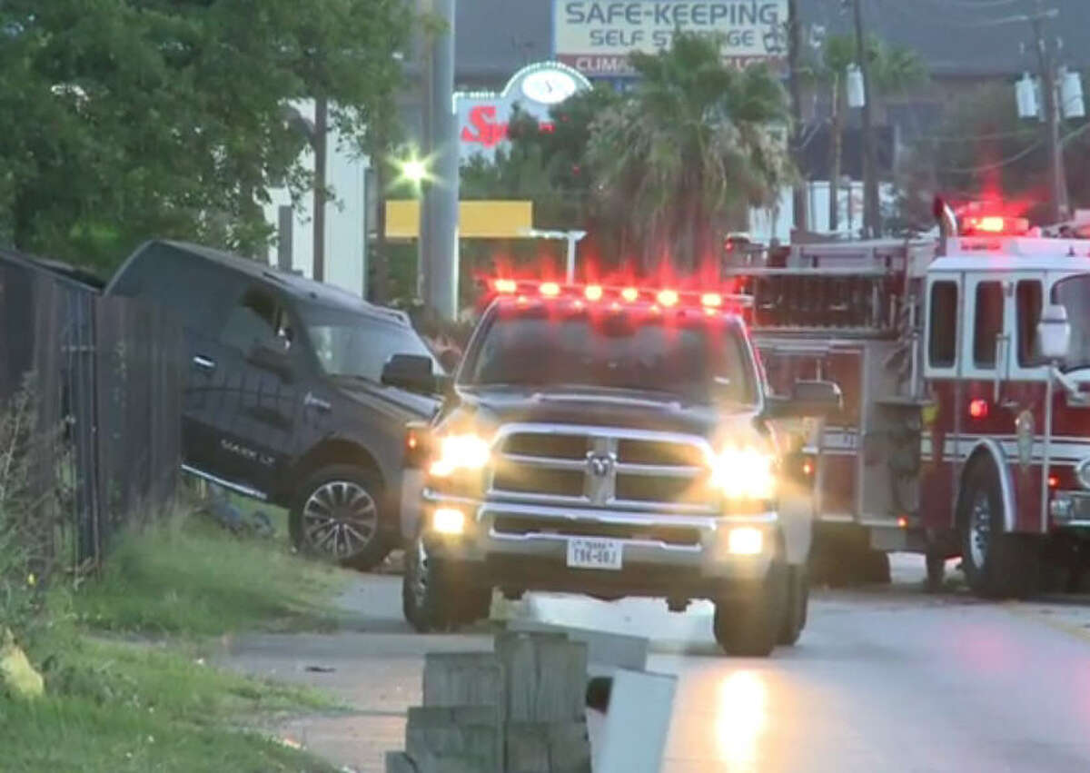 Fatal crash on I45 North Freeway closes feeder