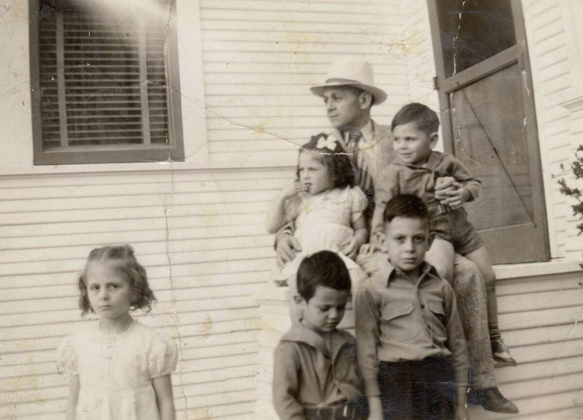 Charlie Satel with his five children: Careme, Christine, Jimmy, Joe and Toffe, in 1941.